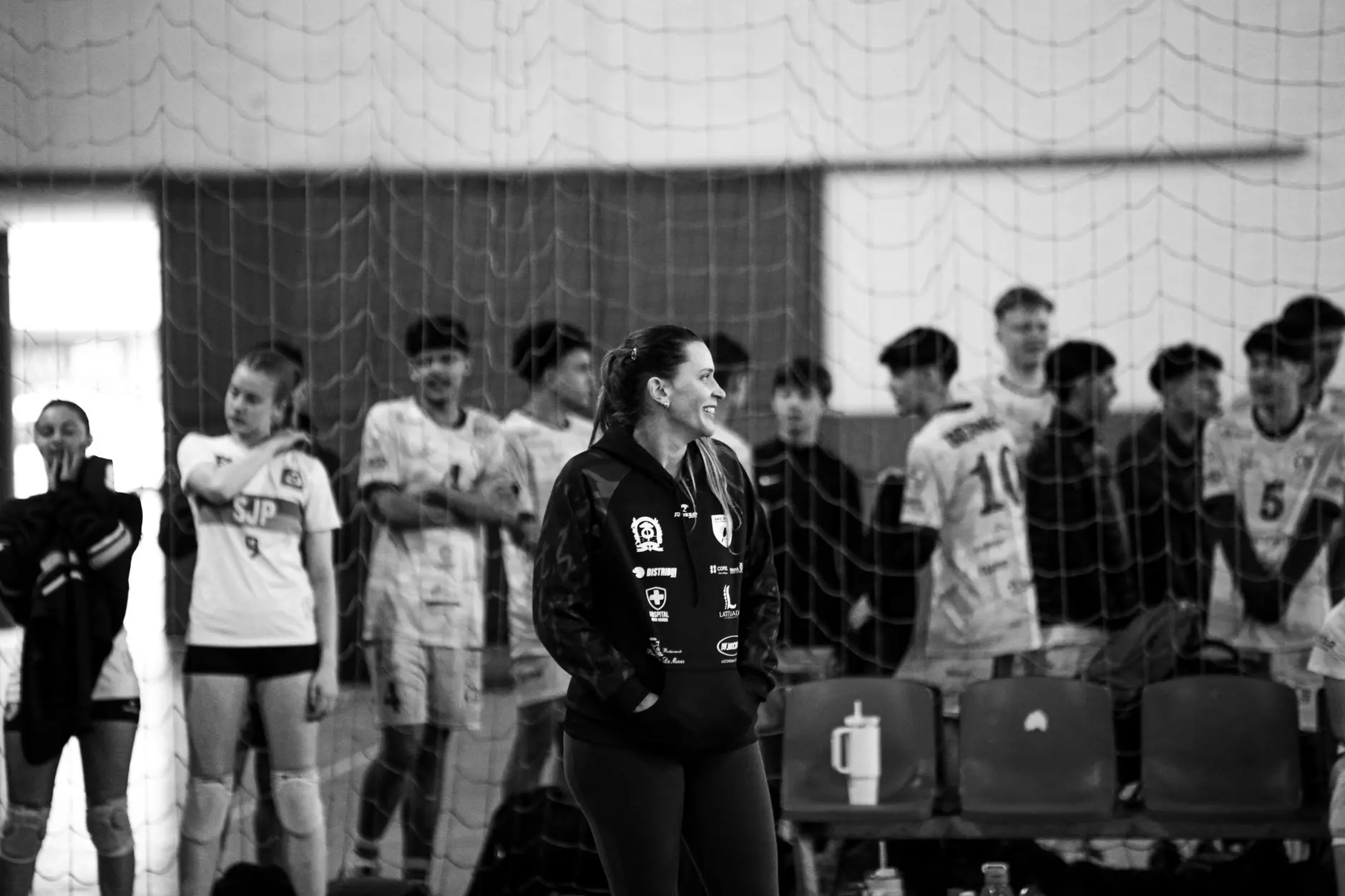 全屋定制与成品家具对比：橱衣柜定制设计优势解读