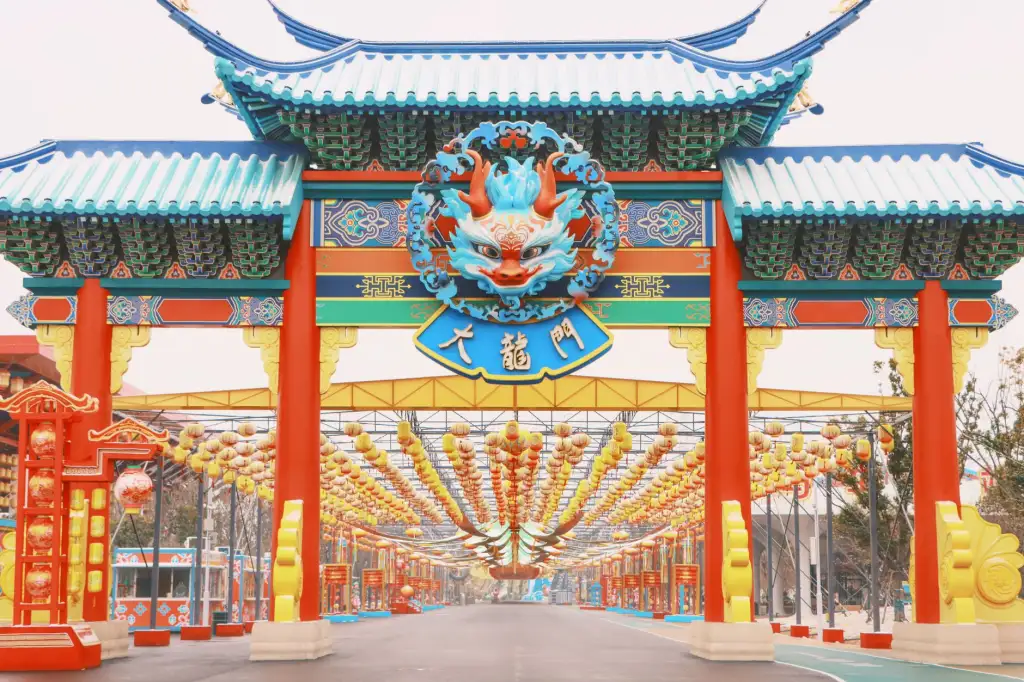 全屋定制板材怎么选？长沙美宜斯派家居环保橱衣柜材料解析